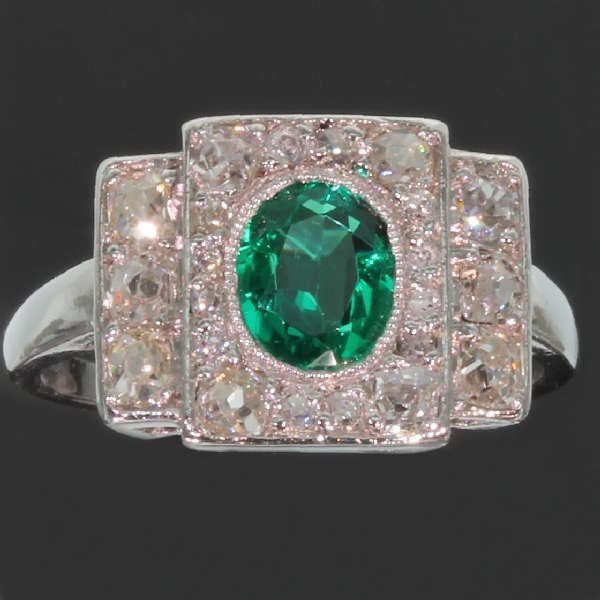 Art Deco platinum diamond engagement ring with emerald of exceptional quality